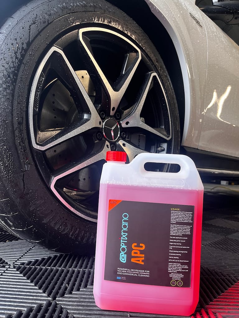 Cleaning the wheels during preparation of a Mercedes-AMG GLE53
