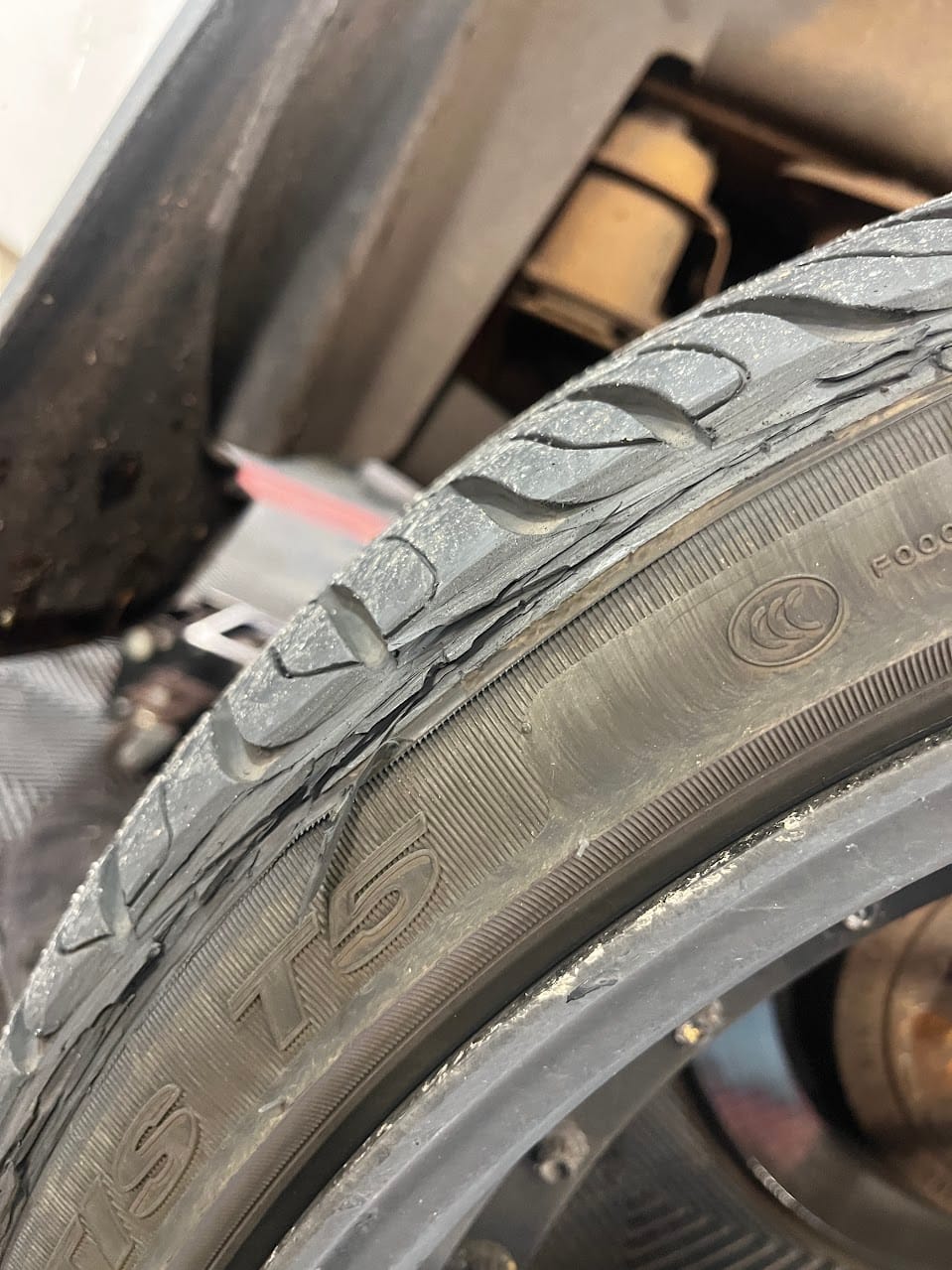 VE Commodore Rear Guard Rolling โ Fixing Tyre Rubbing Before It Becomes Expensive | AutoFX WA