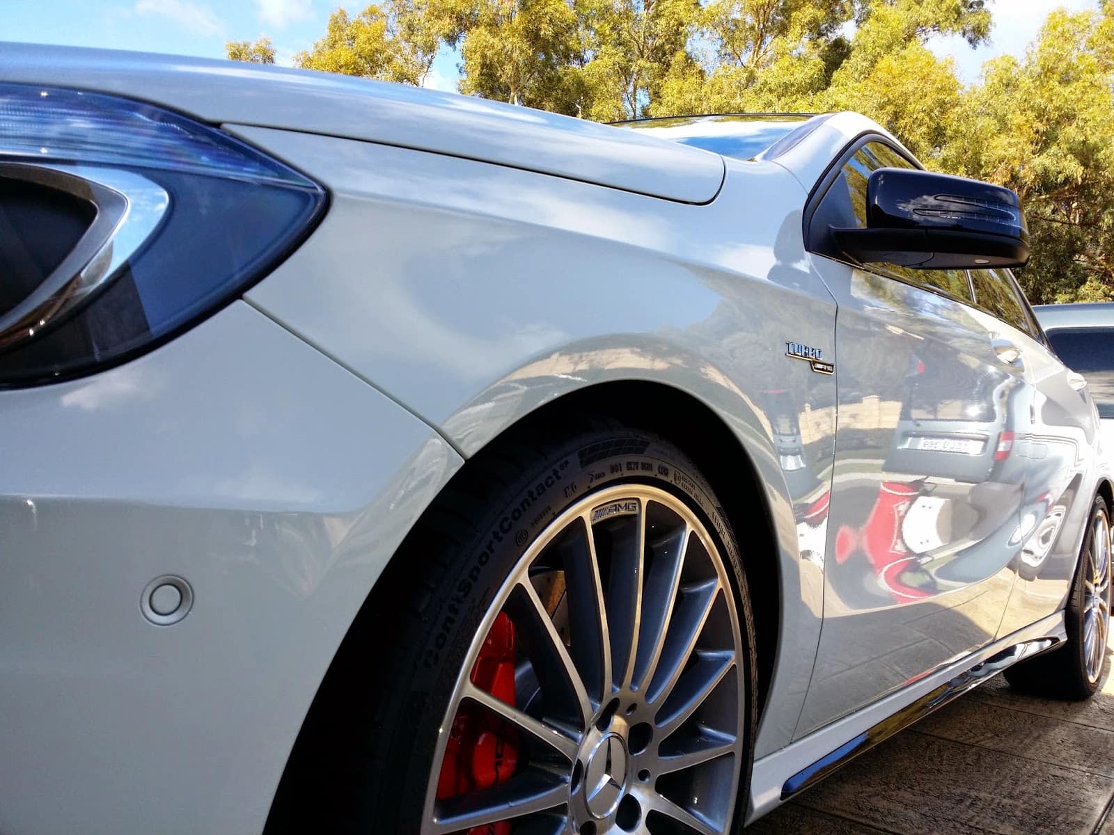 Mercedes Benz AMG A45 (White) (9)